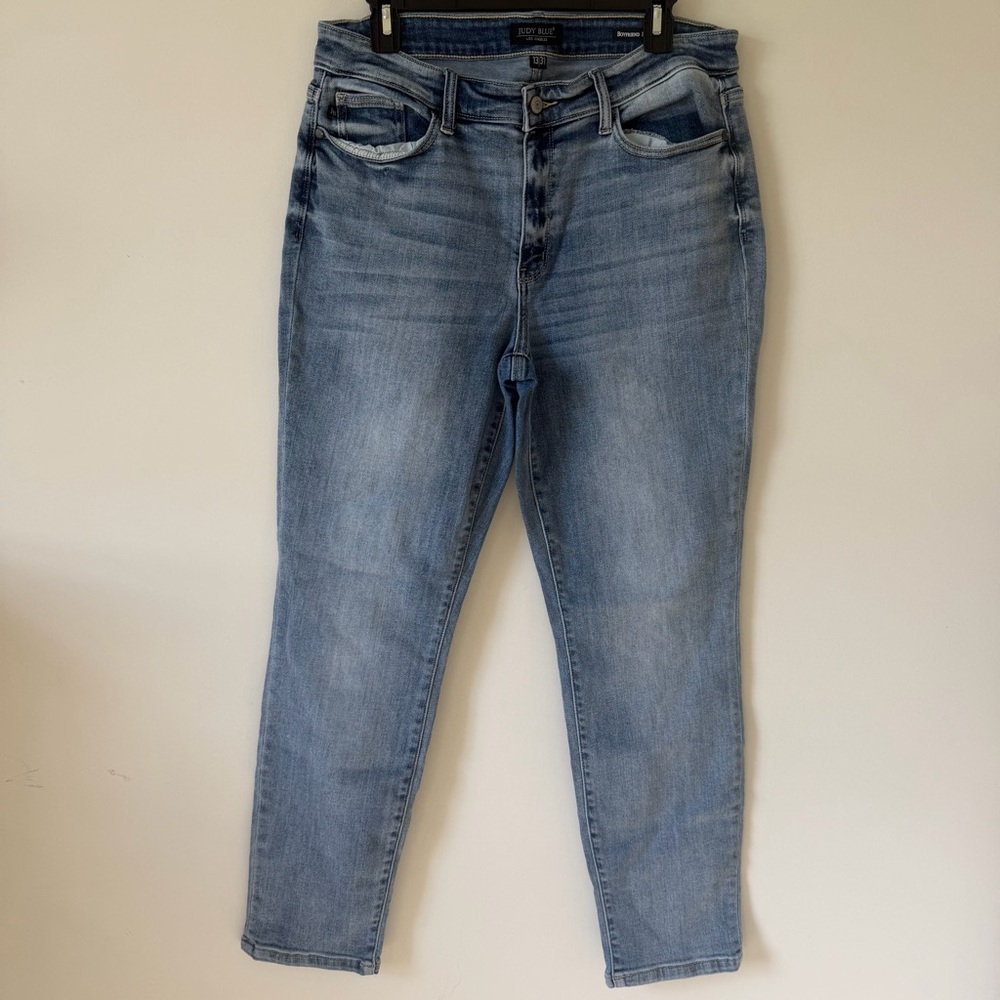 Judy Blue Boyfriend Fit Light Blue Wash Straight Leg Jeans Size 13/31